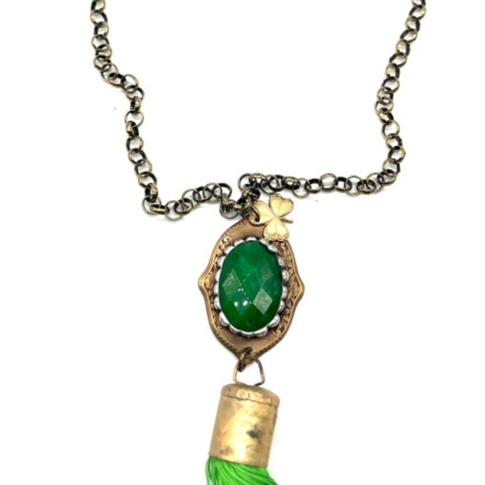 Art by Amy- Elegant Green Pendant Necklace with Gold Chain